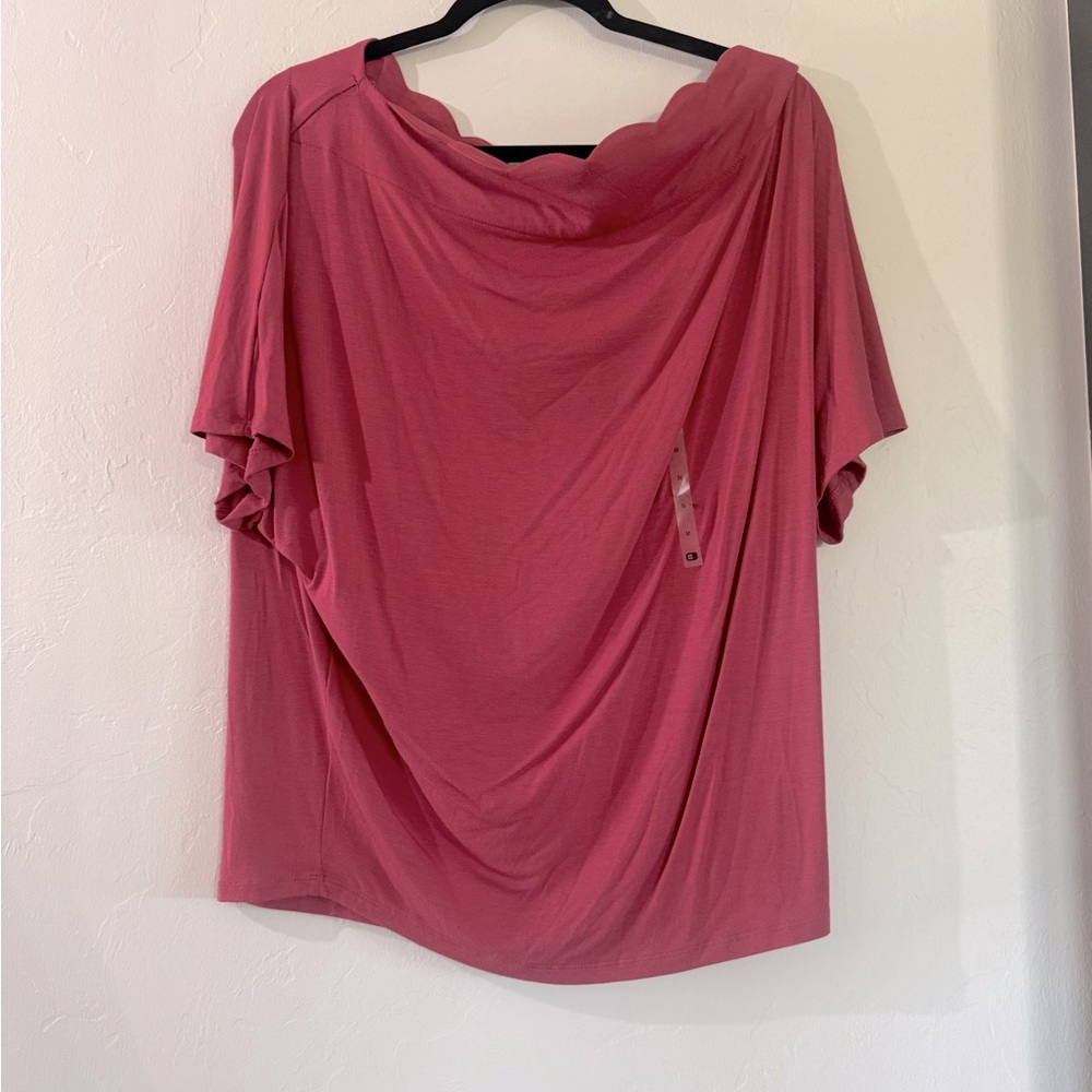 Pink short sleeve shirt size medium new with tag